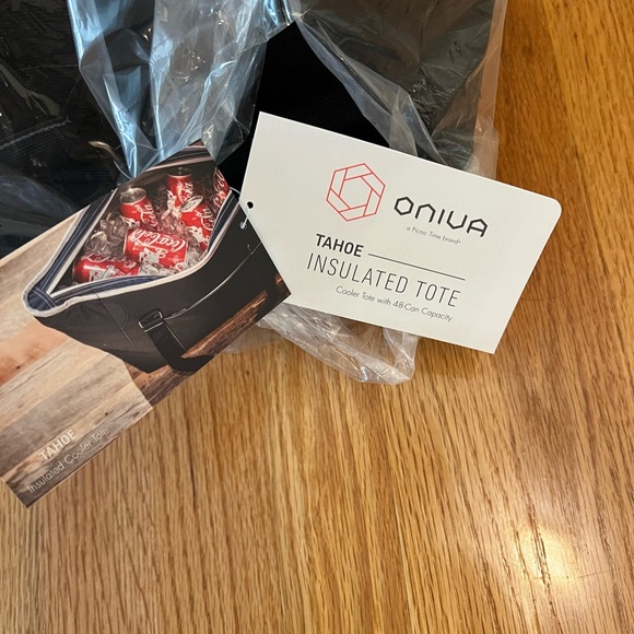 NCAA Northeastern Huskies Tahoe Extra Large Insulated Cooler Tote - Picture 8 of 11